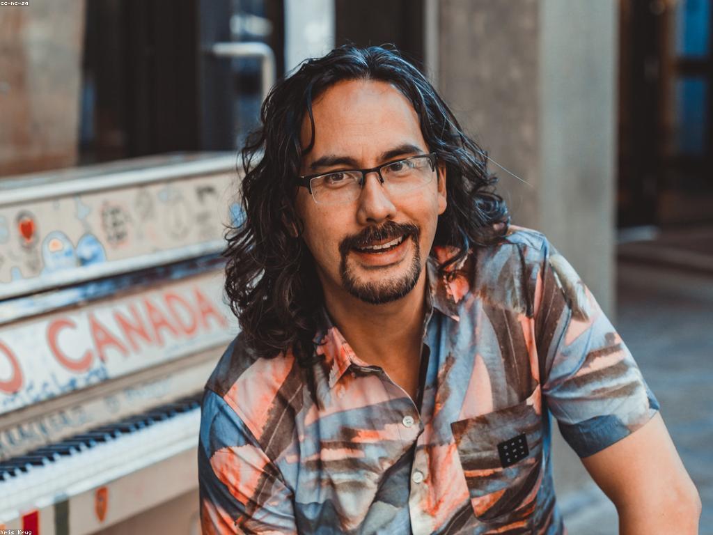 ការលេងហ្គេម និងការអភិវឌ្ឍយុទ្ធសាស្ត្រ